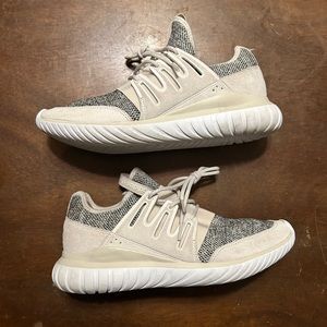 Adidas tubular radial men’s 9.5